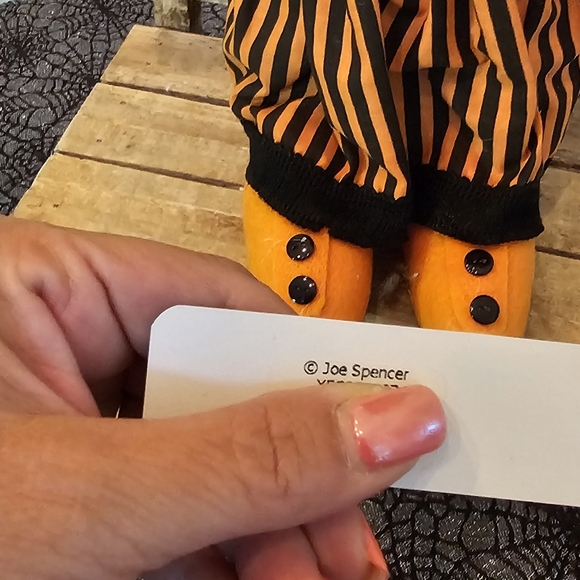 Paxtyn Pumpkin Gathered Traditions Joe Spencer Halloween Art Doll - Picture 6 of 6